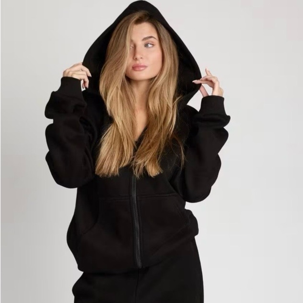COMFRT cloud zip up hoodie